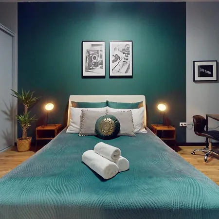 Alojamento de Acomodação e Pequeno-almoço Market Square Tectumapartments 4*